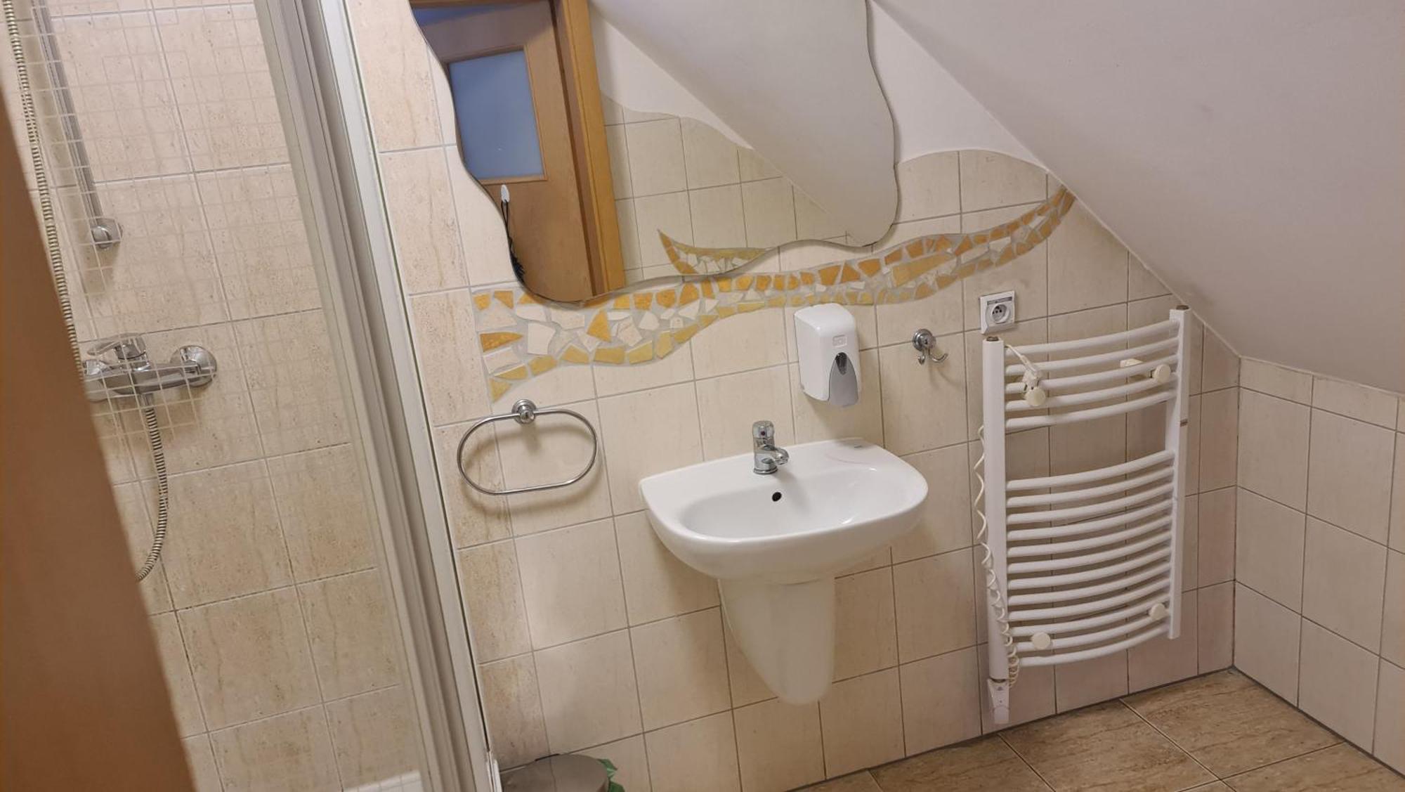 Motel Za Miedza Bralin Екстер'єр фото