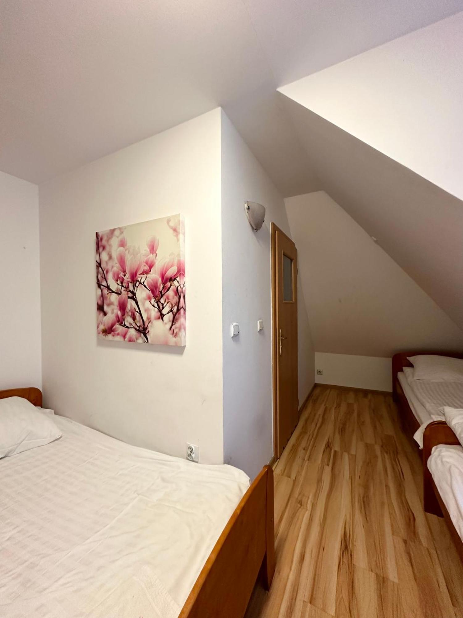 Motel Za Miedza Bralin Екстер'єр фото