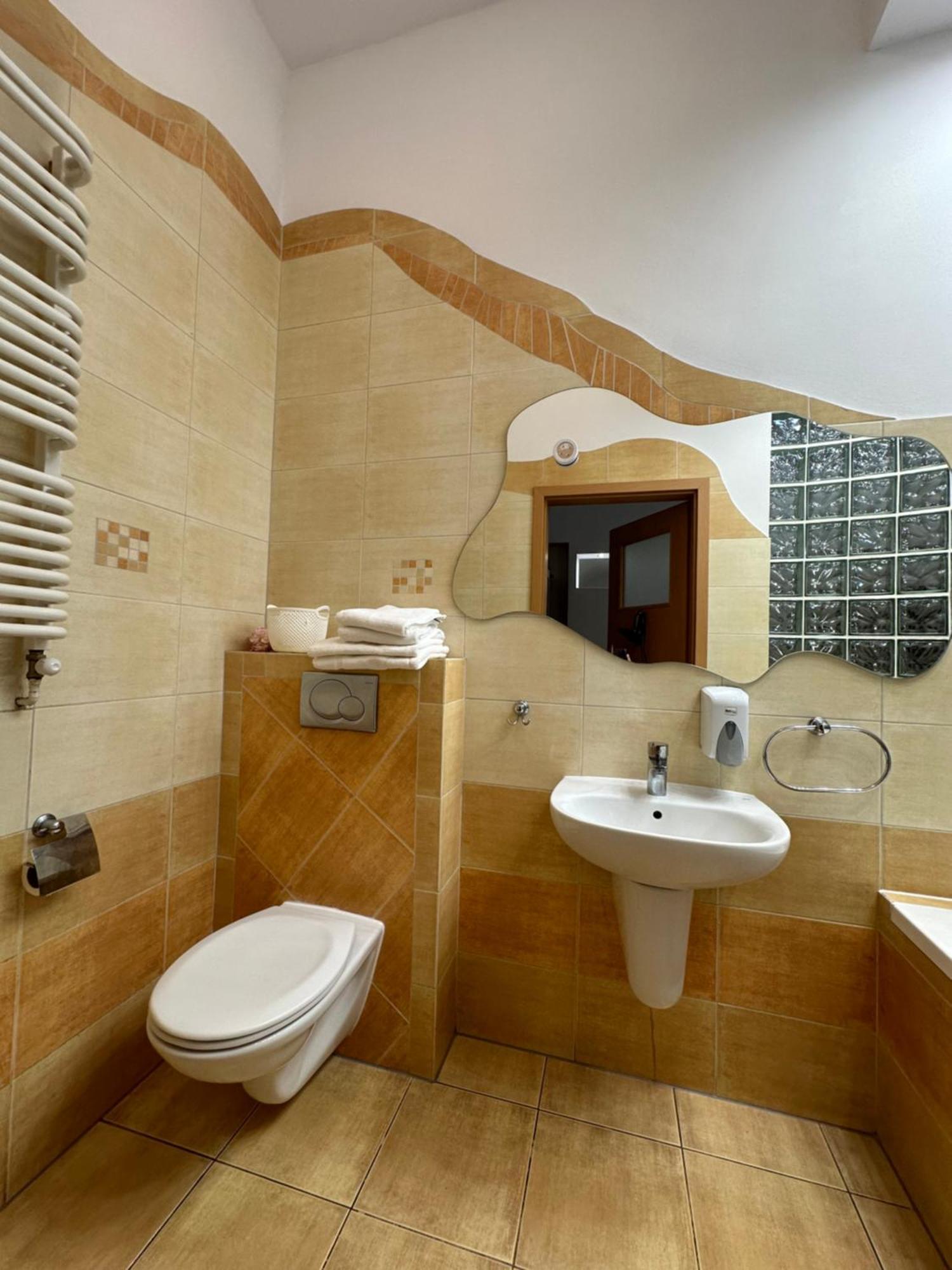 Motel Za Miedza Bralin Екстер'єр фото