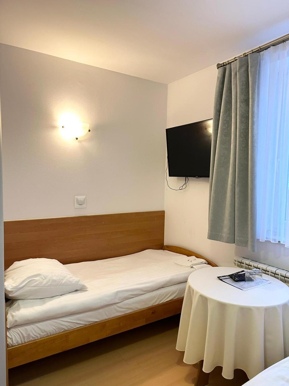 Motel Za Miedza Bralin Екстер'єр фото