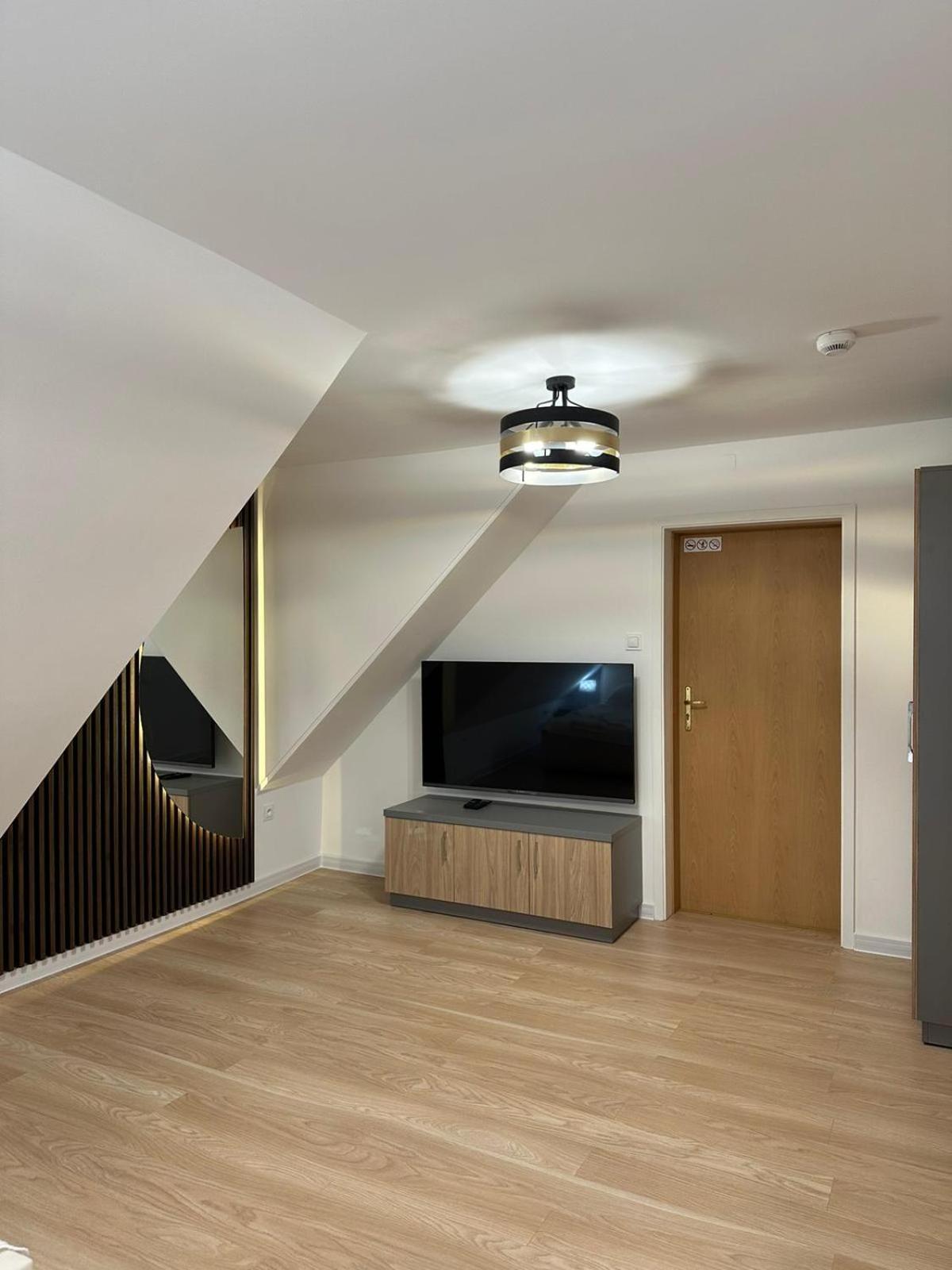 Motel Za Miedza Bralin Екстер'єр фото