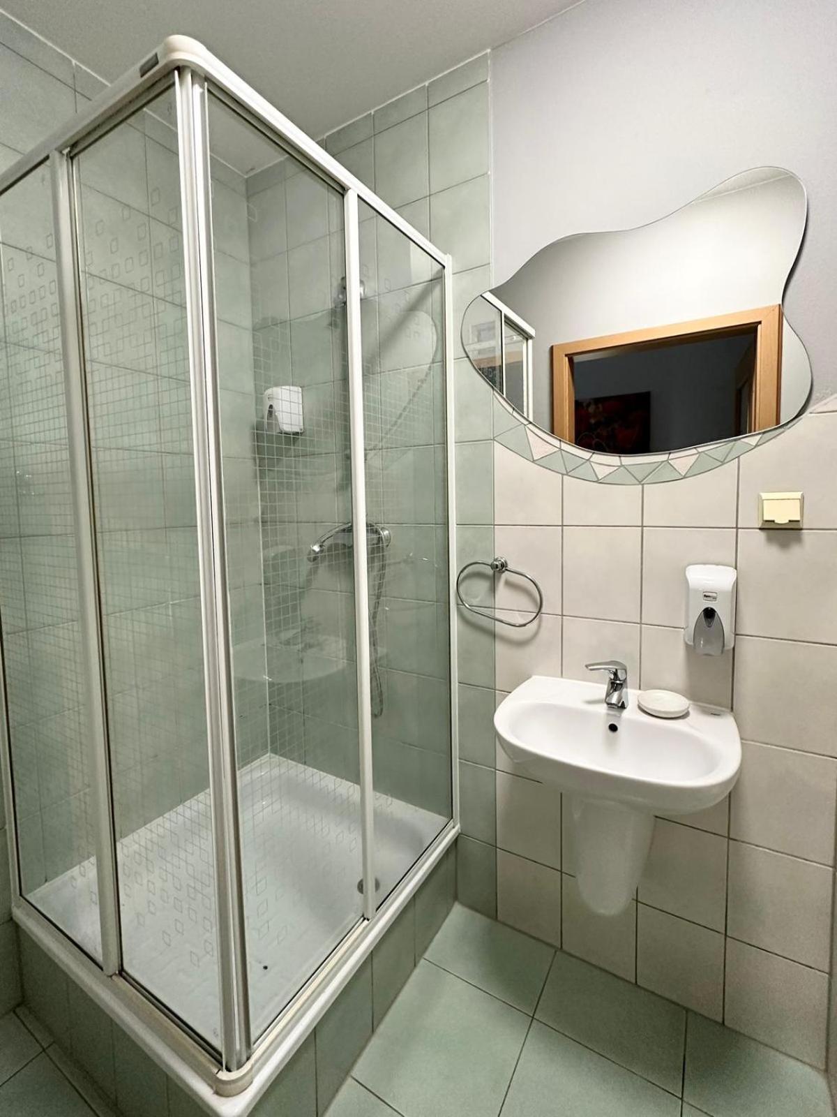 Motel Za Miedza Bralin Екстер'єр фото